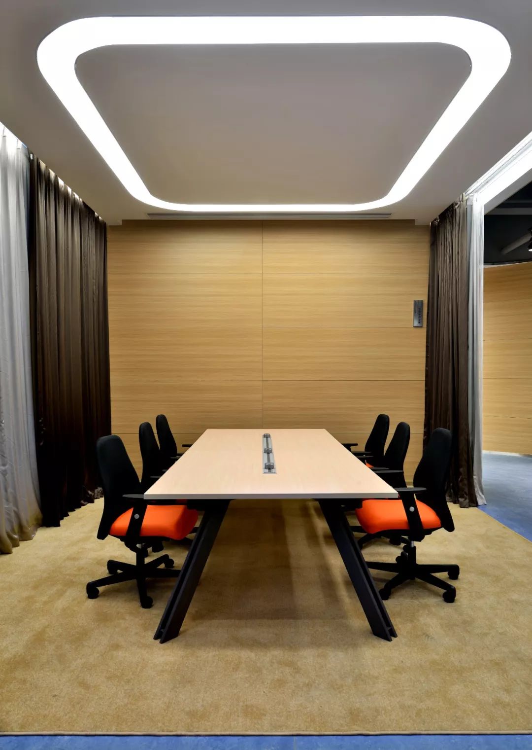 青羊工业总部基地办公室样板房 | 现代风格与人性化设计的完美结合-27