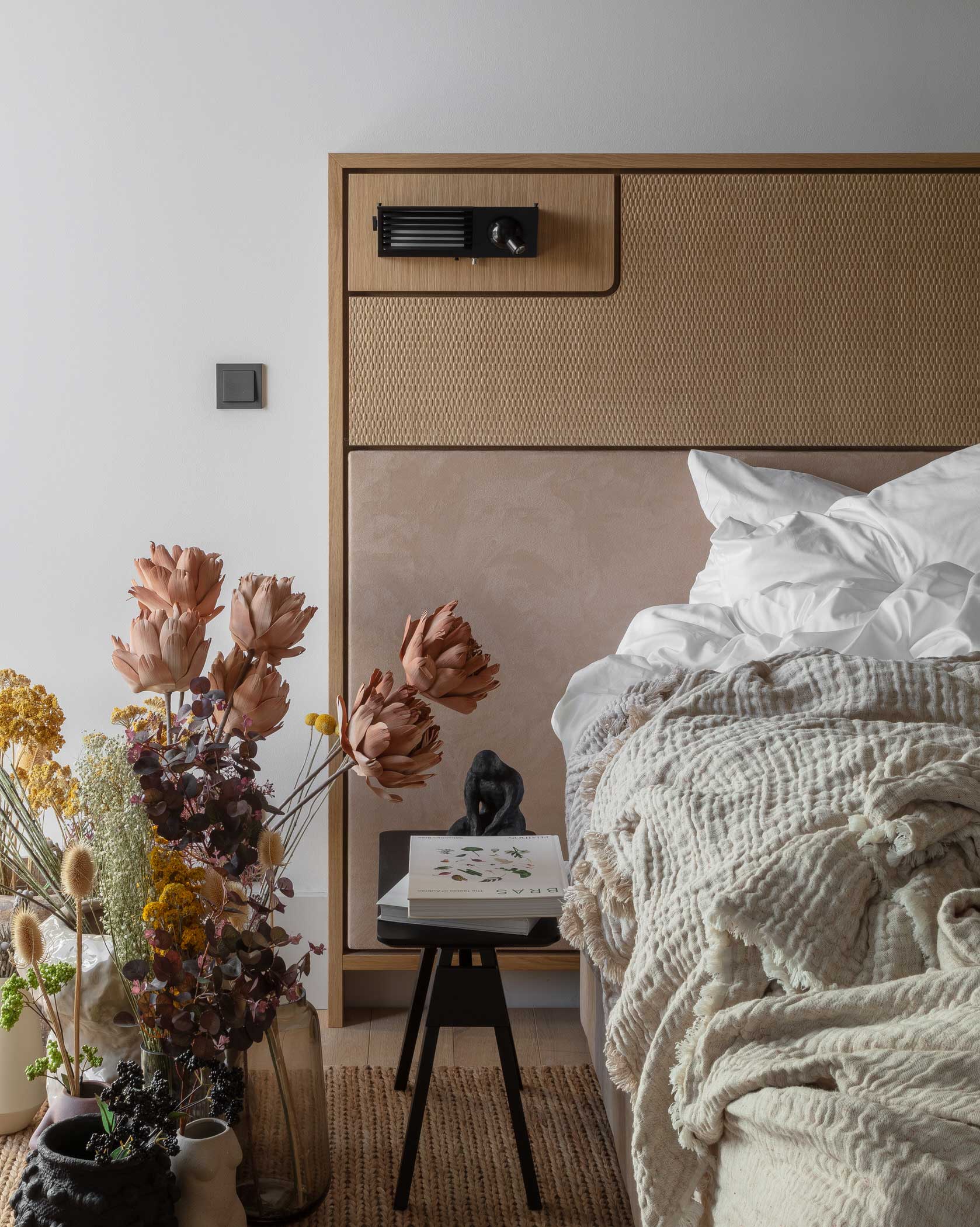 Liminal Space: East Side Gallery Berlin Hotel by Grzywinski+Pons.-49