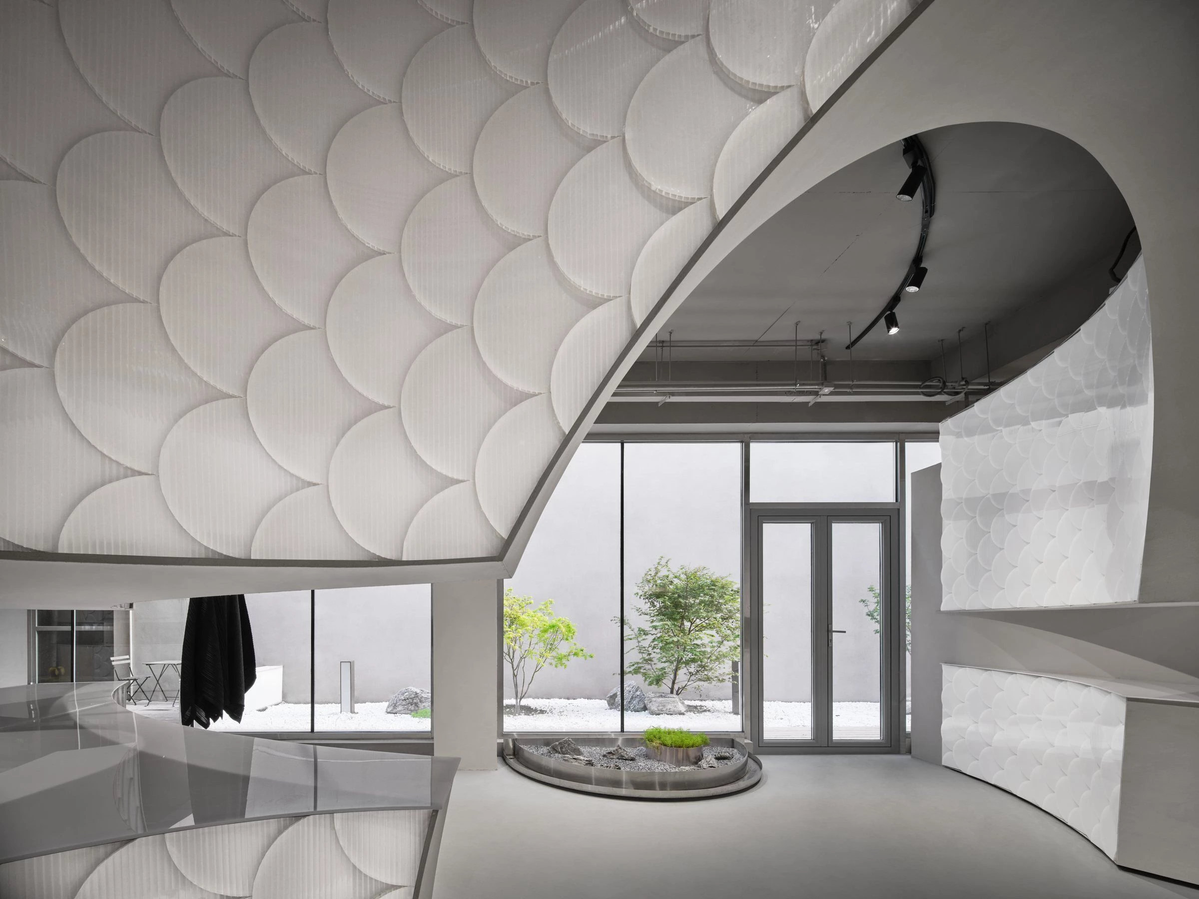 ALL IN Highline Brand Collection Store-61