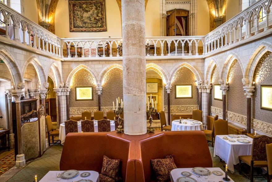 阿巴耶德拉比西耶餐厅家具布置项目丨法国丨Poitoux-0