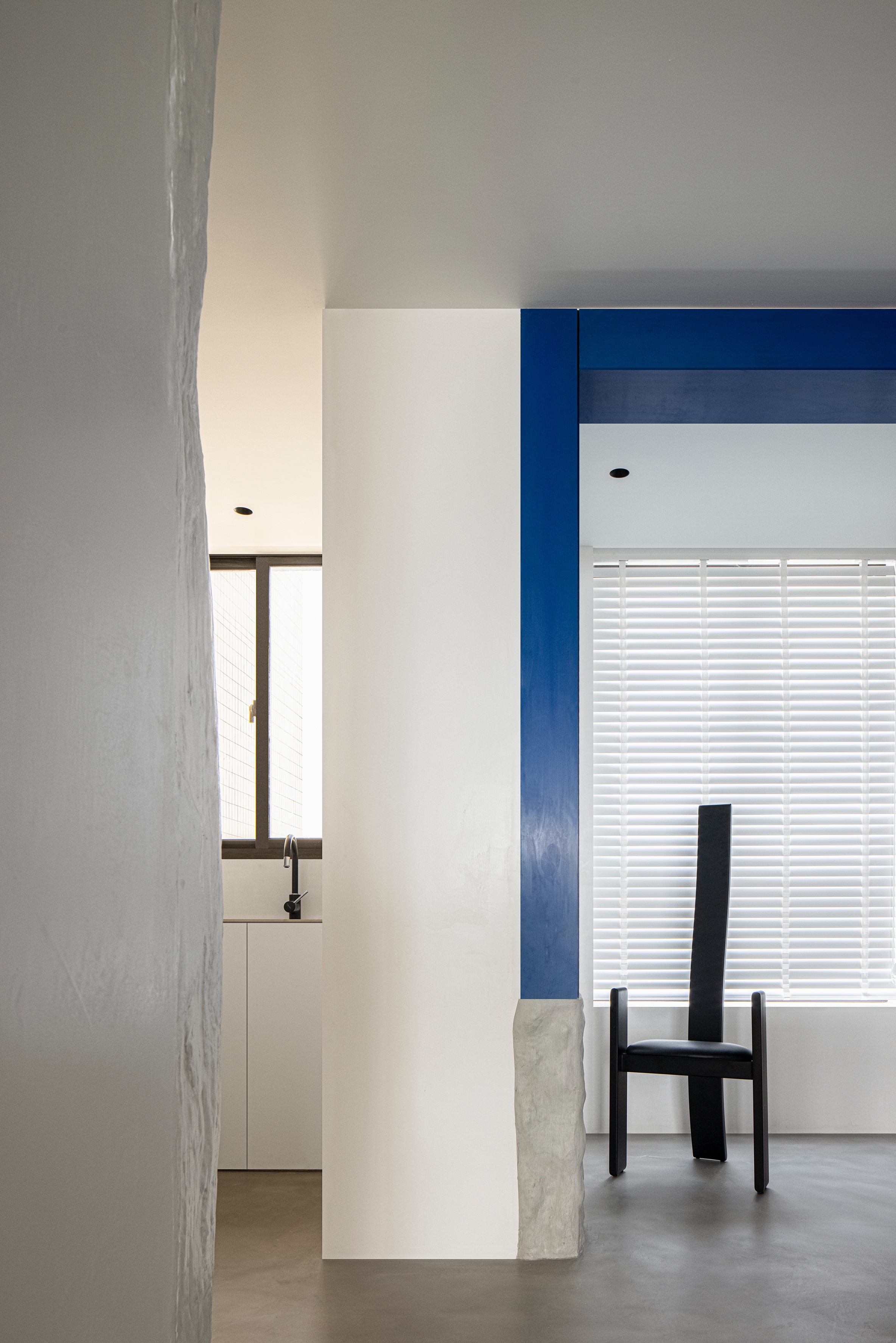 寻心归处,留白与蓝的极简居所丨中国上海-50