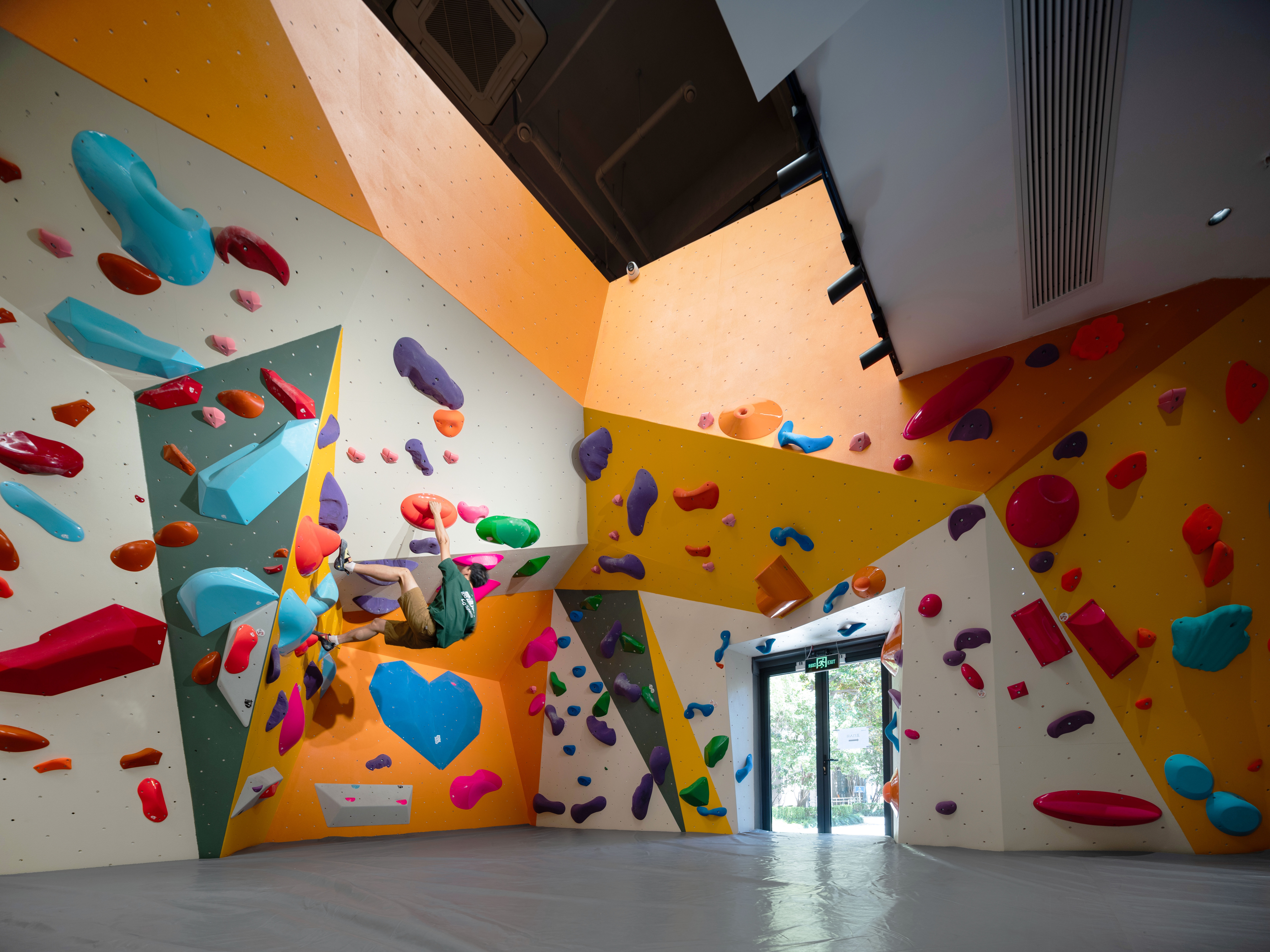 上海古北晨道攀岩馆丨中国上海丨平介设计-0