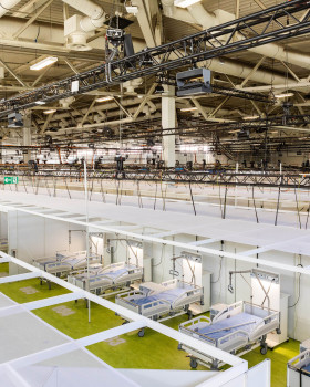 Corona Treatment Centre Berlin / Heinle, Wischer und Partner