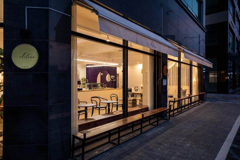 37 平简约咖啡厅，蓝门点睛之笔-27