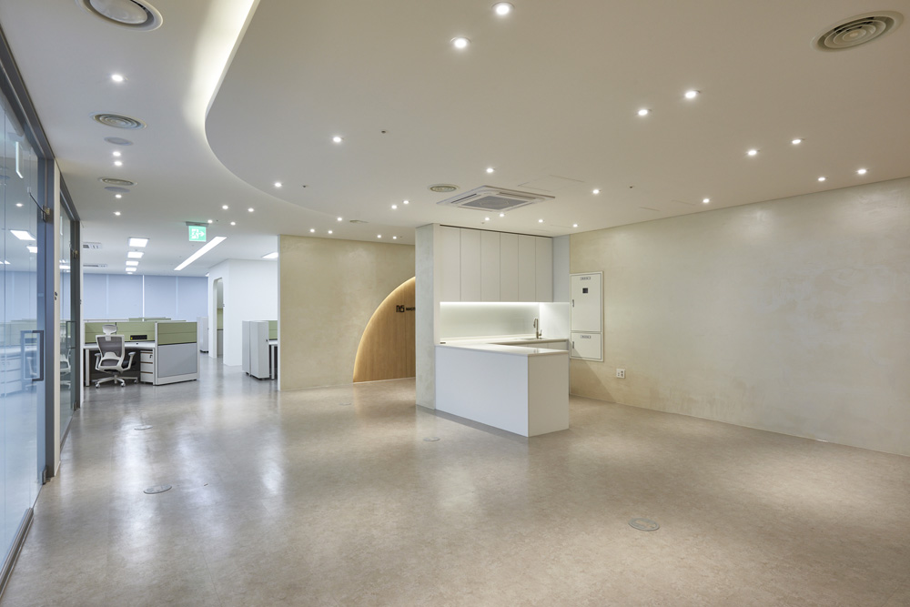 现代办公空间设计典范 | 58 平米的光明办公室-5