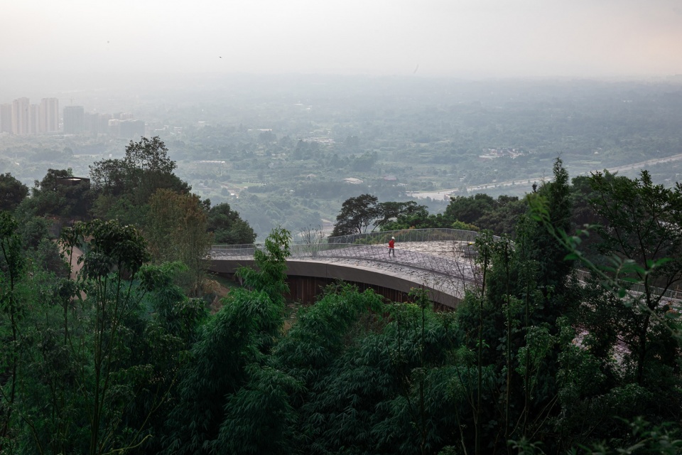 龙泉山镜高空平台丨中国成都丨BUZZ庄子玉工作室-52