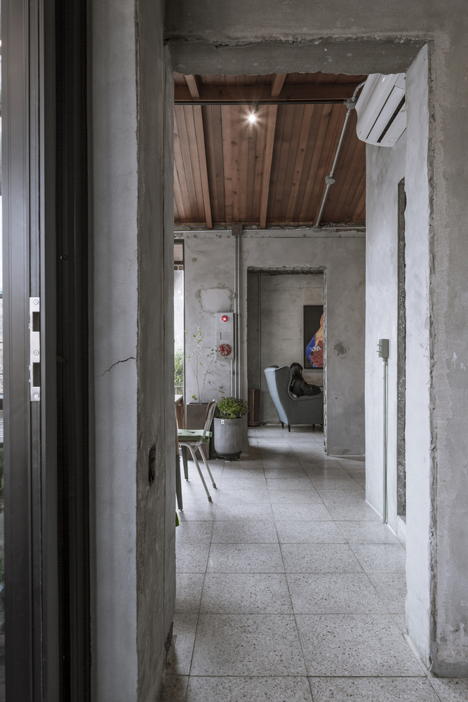 首尔老屋新生命,TEMP 建筑工作室打造独特咖啡馆-50