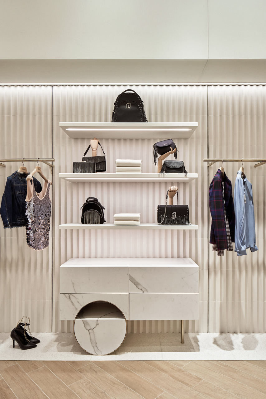 刘·乔米兰 C·维托里奥·埃马努埃莱新旗舰店大精品店-13