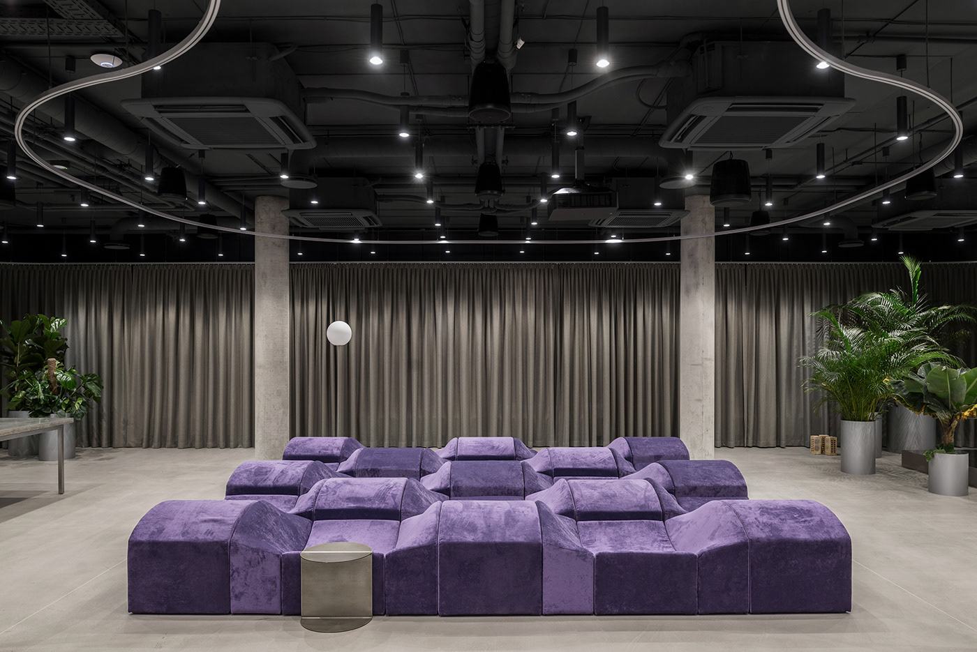 Hostinger 办公室-17