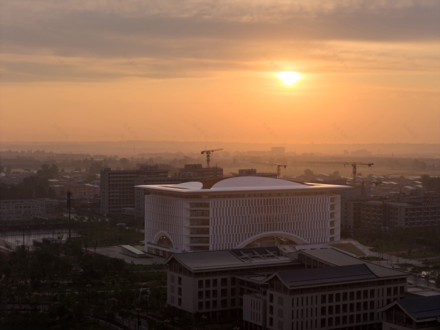 河南信息科技学院图书馆丨中国鹤壁丨同济大学建筑设计研究院(集团)有限公司 四时方院-7