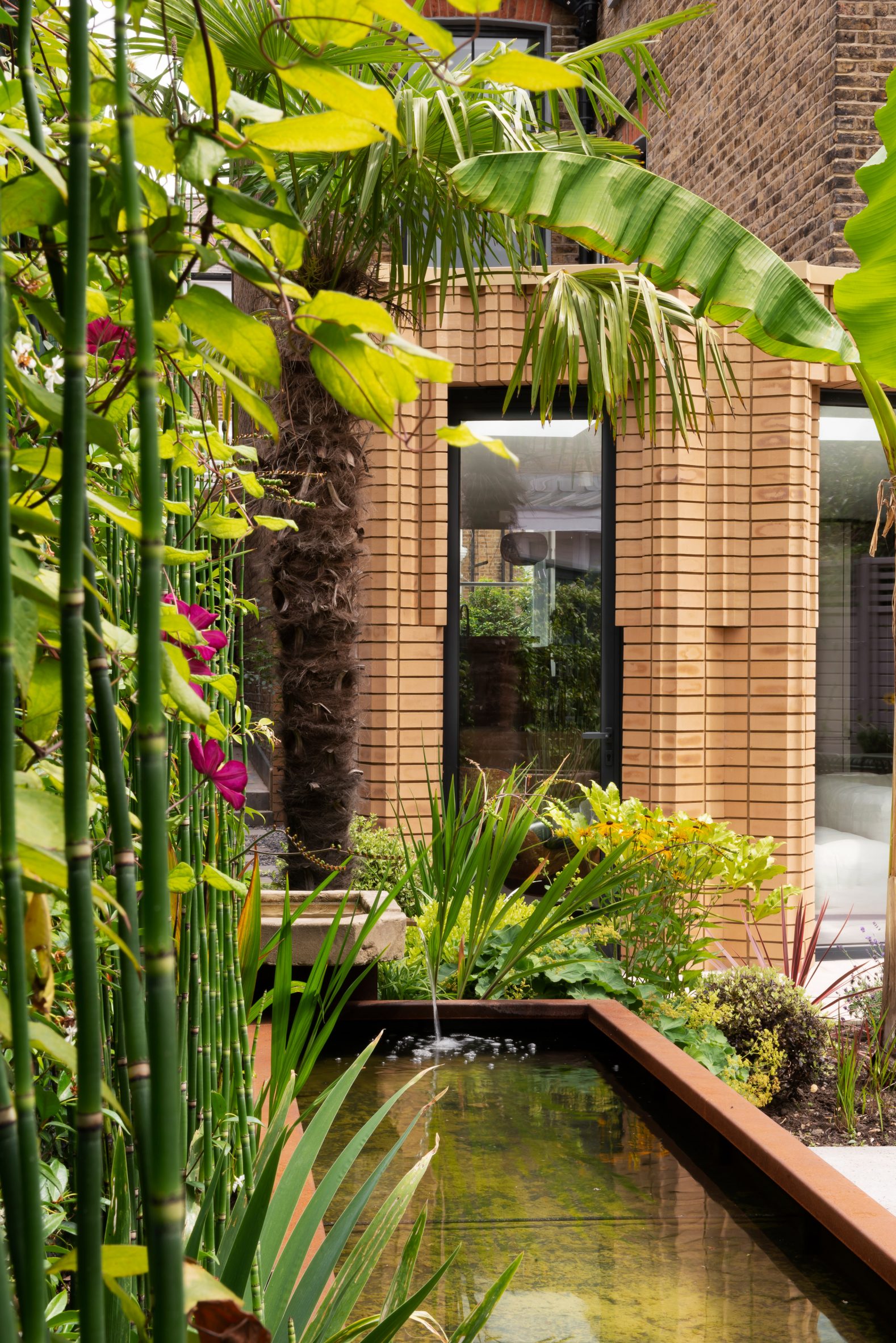 别墅庭院丨英国伦敦丨Bureau de Change-9