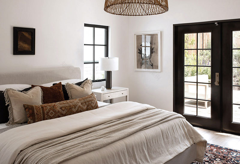 洛杉矶黑白相间的都铎式住宅-11