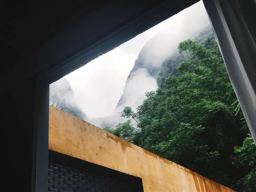 闺蜜俩花了1000万，在漓江边造了栋「积木房子」：这才是当妈的最高境界-145