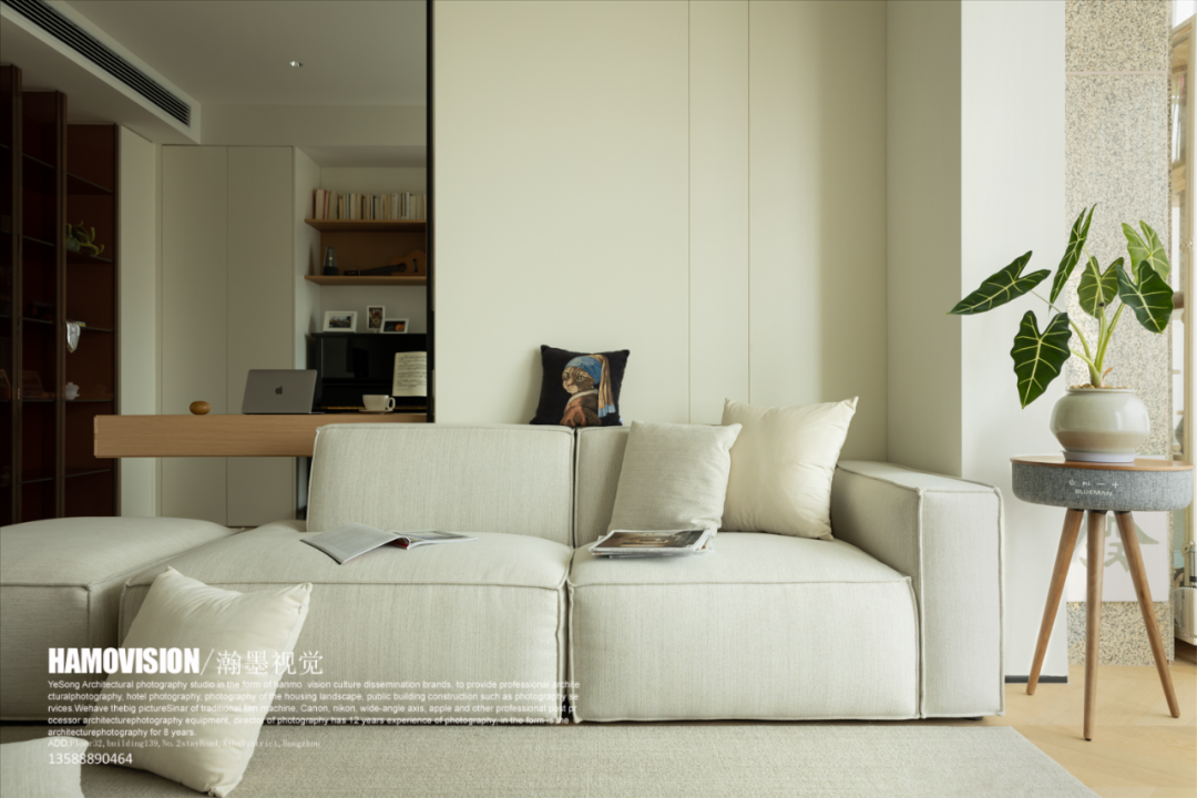 奶油色空间中的极简艺术丨中国上海丨年·演播室-18