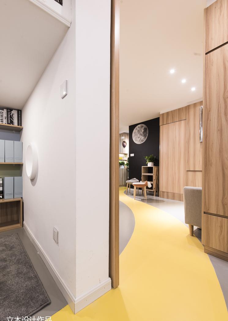 上海四胞胎的跑道之家 | 流动空间与功能性设计-14