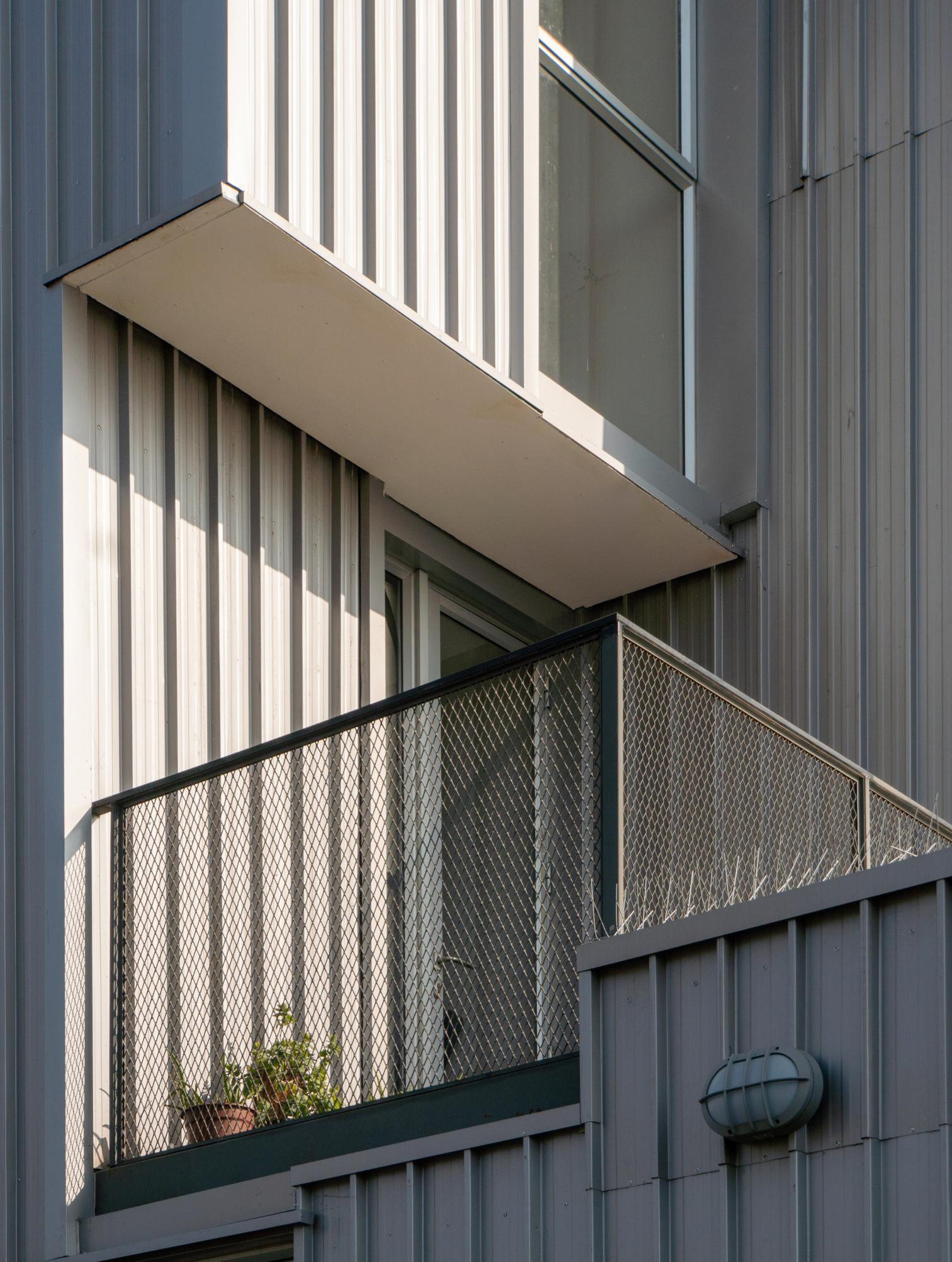 智利圣地亚哥集装箱住宅-10