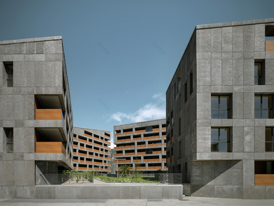 意大利城堡式社会住房设计-17