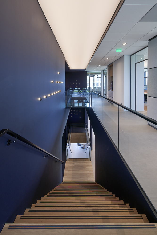 荷兰 VDG 总部大楼,绿色环境中的现代办公空间-36