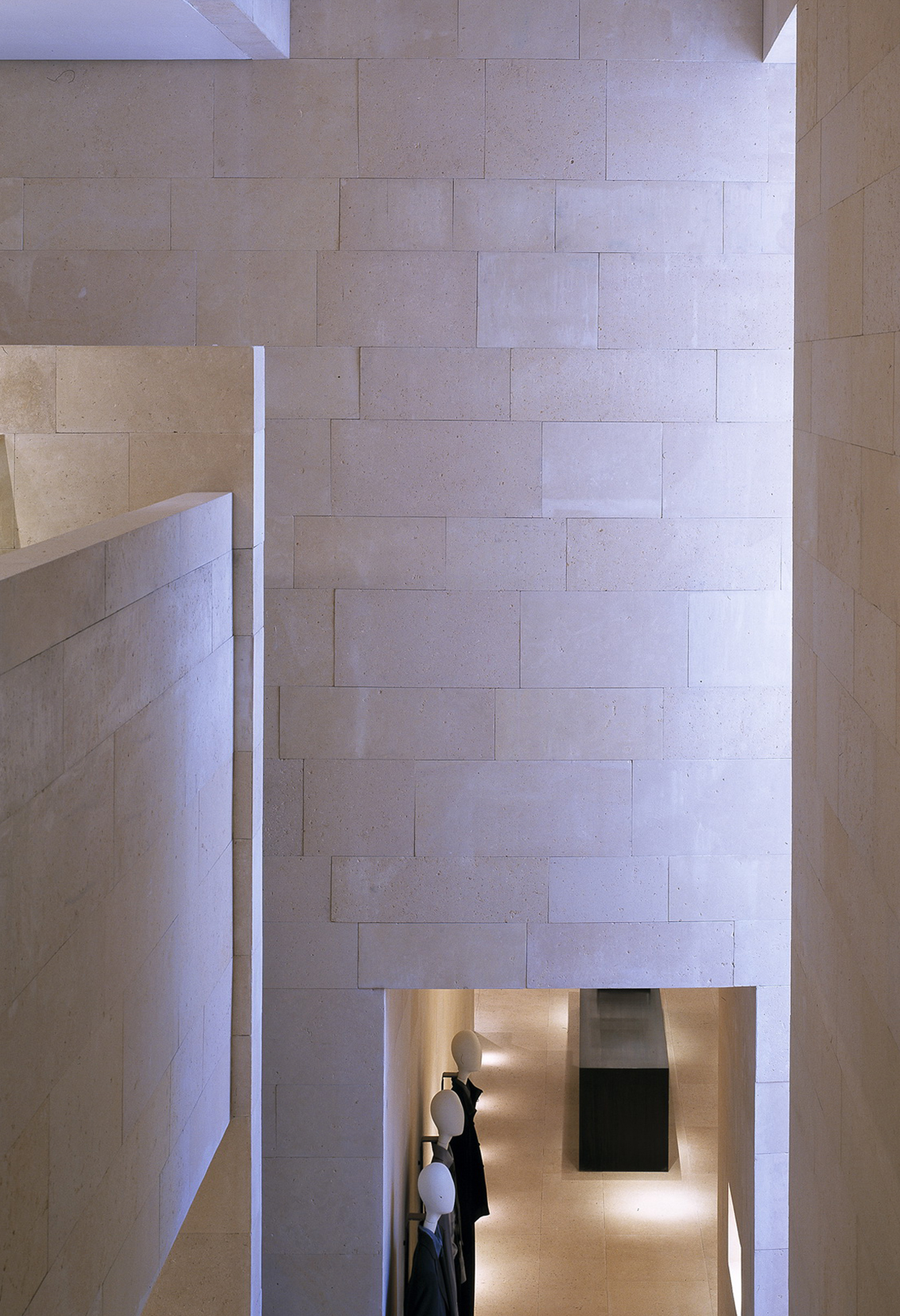 伦敦 Giorgio Armani 旗舰店丨英国伦敦-12