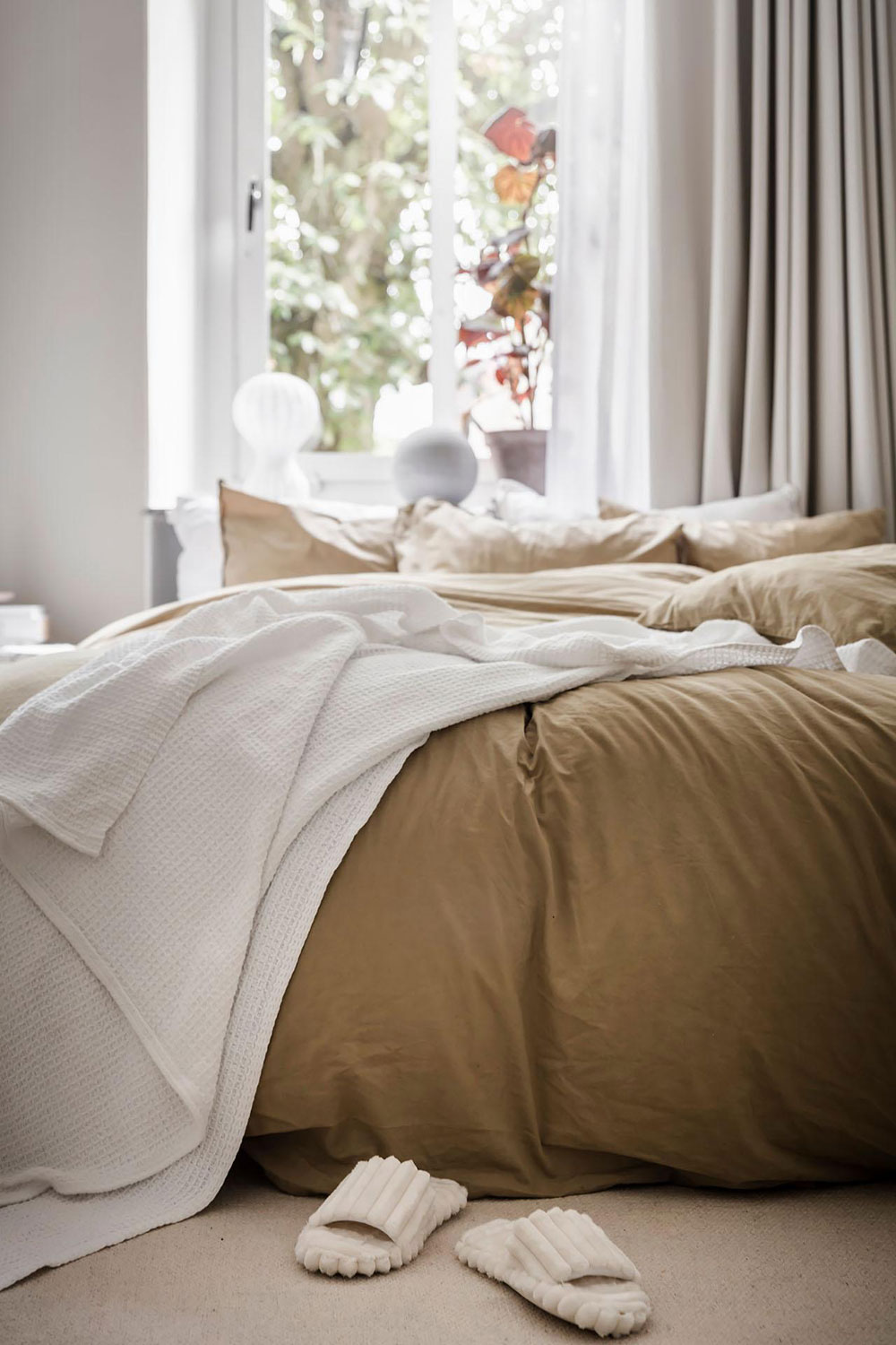 瑞典 36㎡小公寓 | 拱窗设计点石成金-25