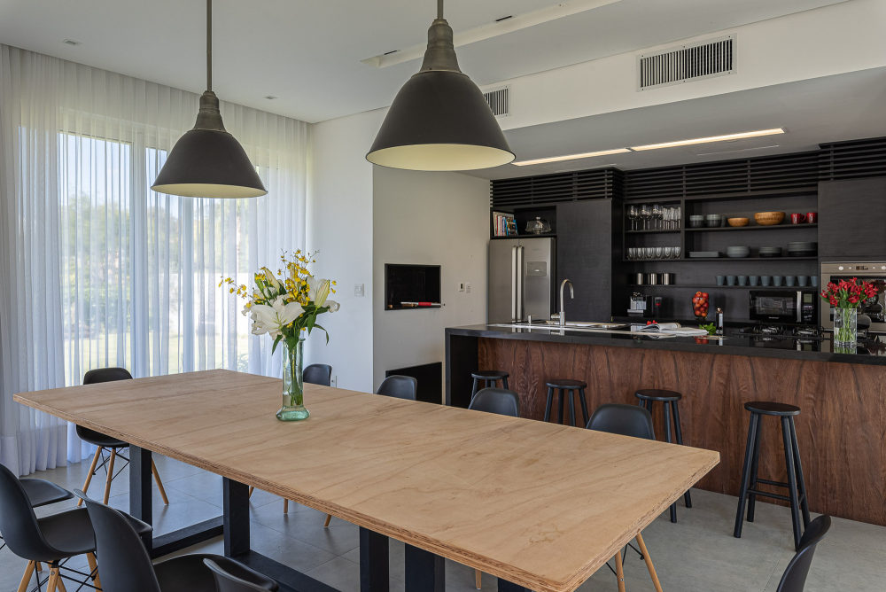 巴西简约住宅设计,展现混凝土与光影之美-27