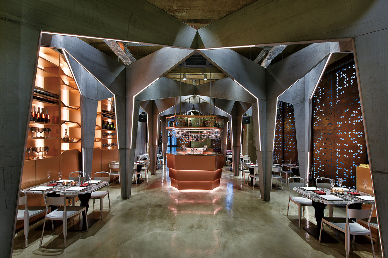 Castello 4 餐厅酒吧-0