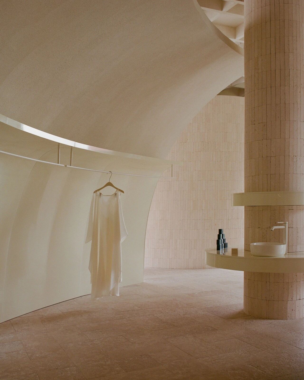 Messa House 女装零售店丨哈萨克斯坦丨UP2DATE architects-15