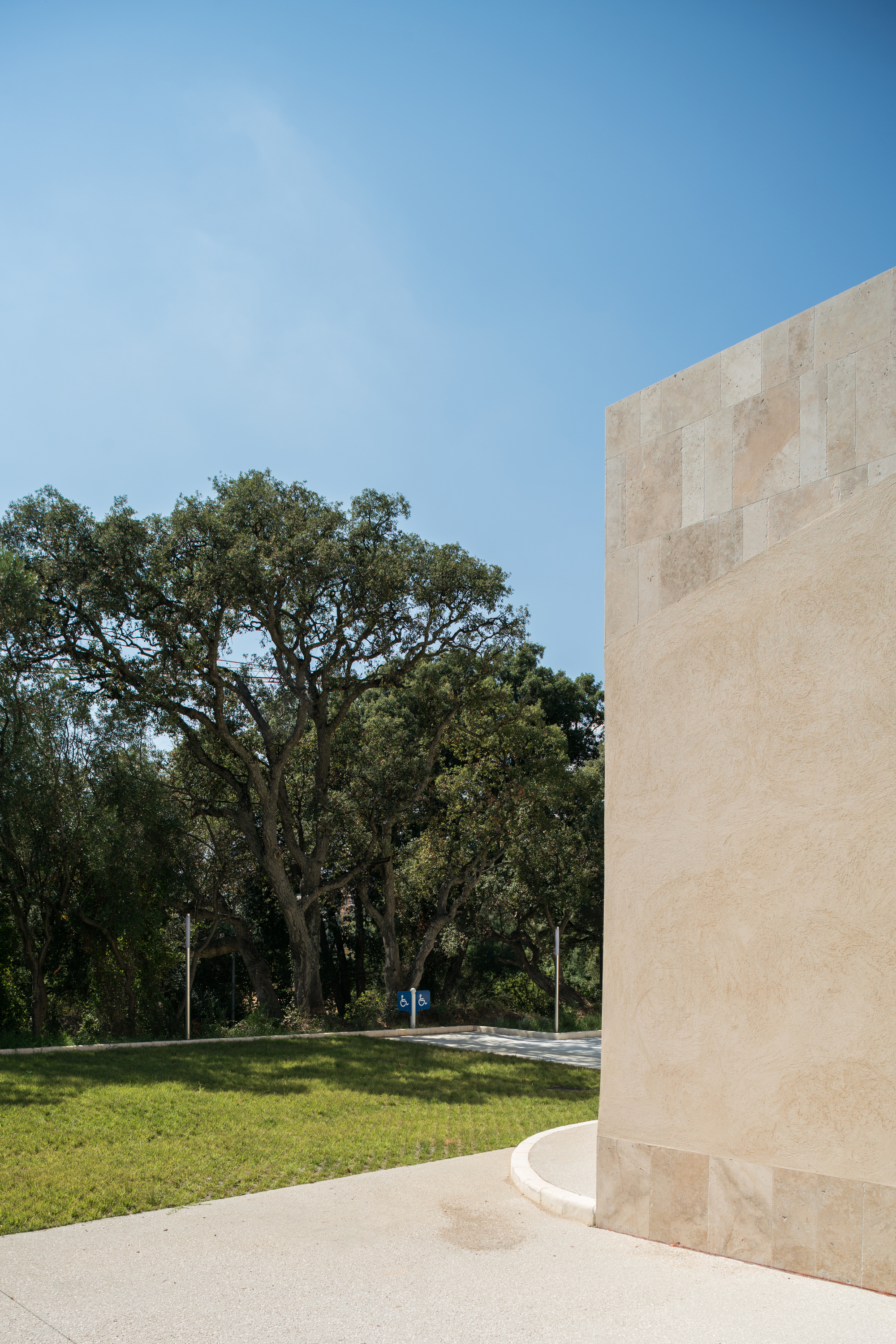 BormeslesMimosas 殡仪馆丨法国丨Baito Architectes-32