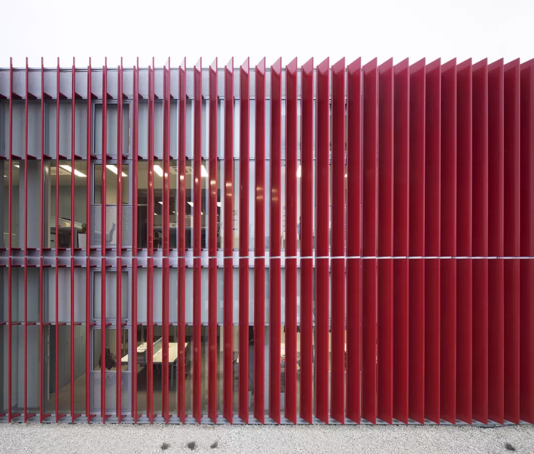 蒂米什瓦拉红色工业地标,展现咖啡机生产魅力-51