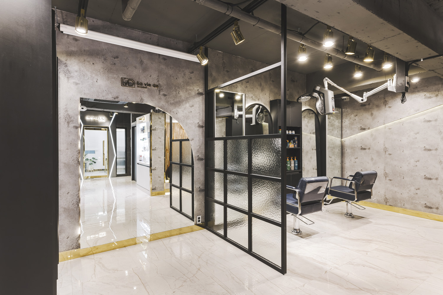 29 平男性美容院，简约奢华的全套空间设计-4