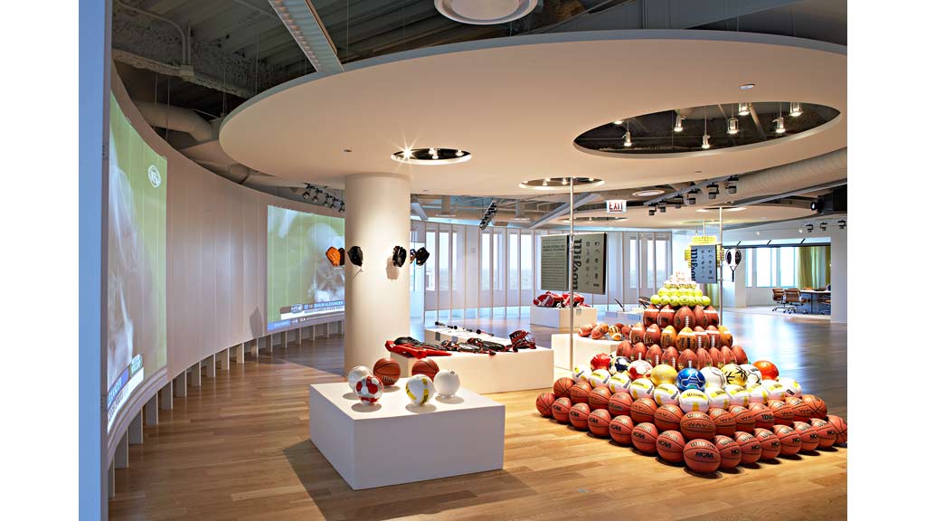 Wilson 体育用品 · Gensler 打造激发协作与创新的工作环境-5