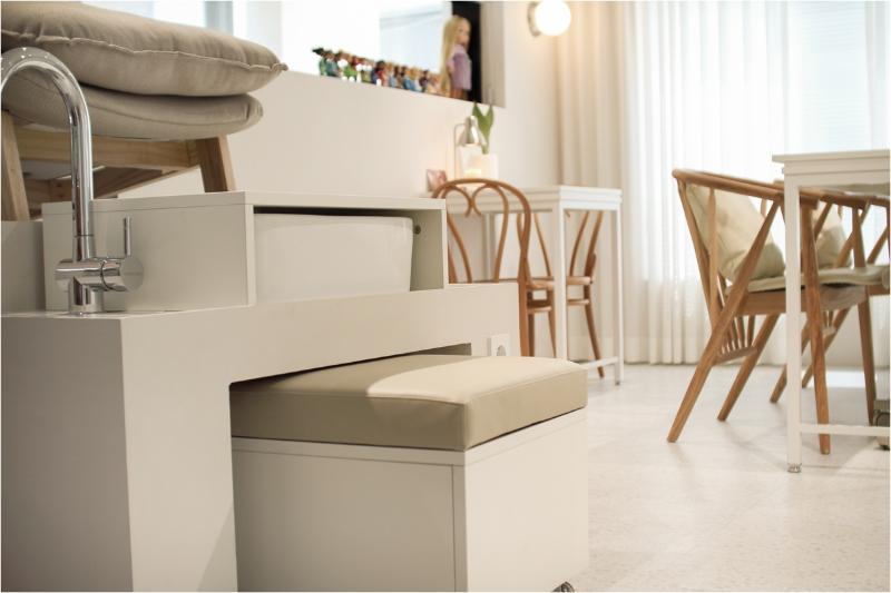 简约时尚的 10 坪小店设计-11