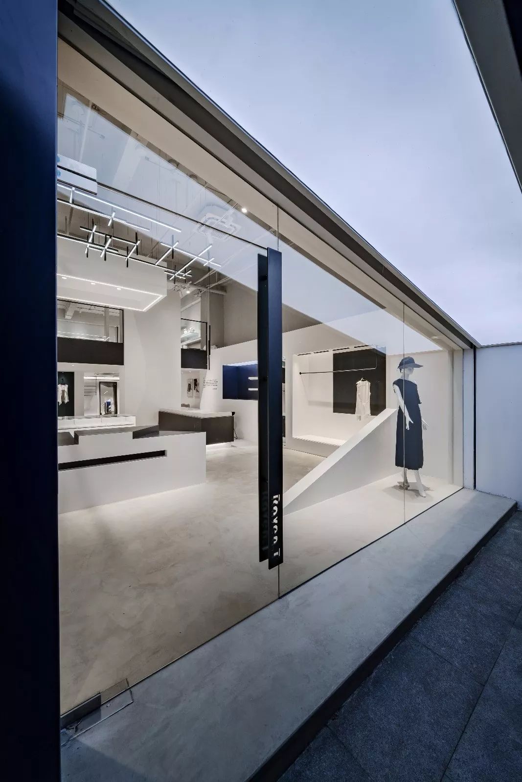 Ravent.T 沉浸式女装体验店-9