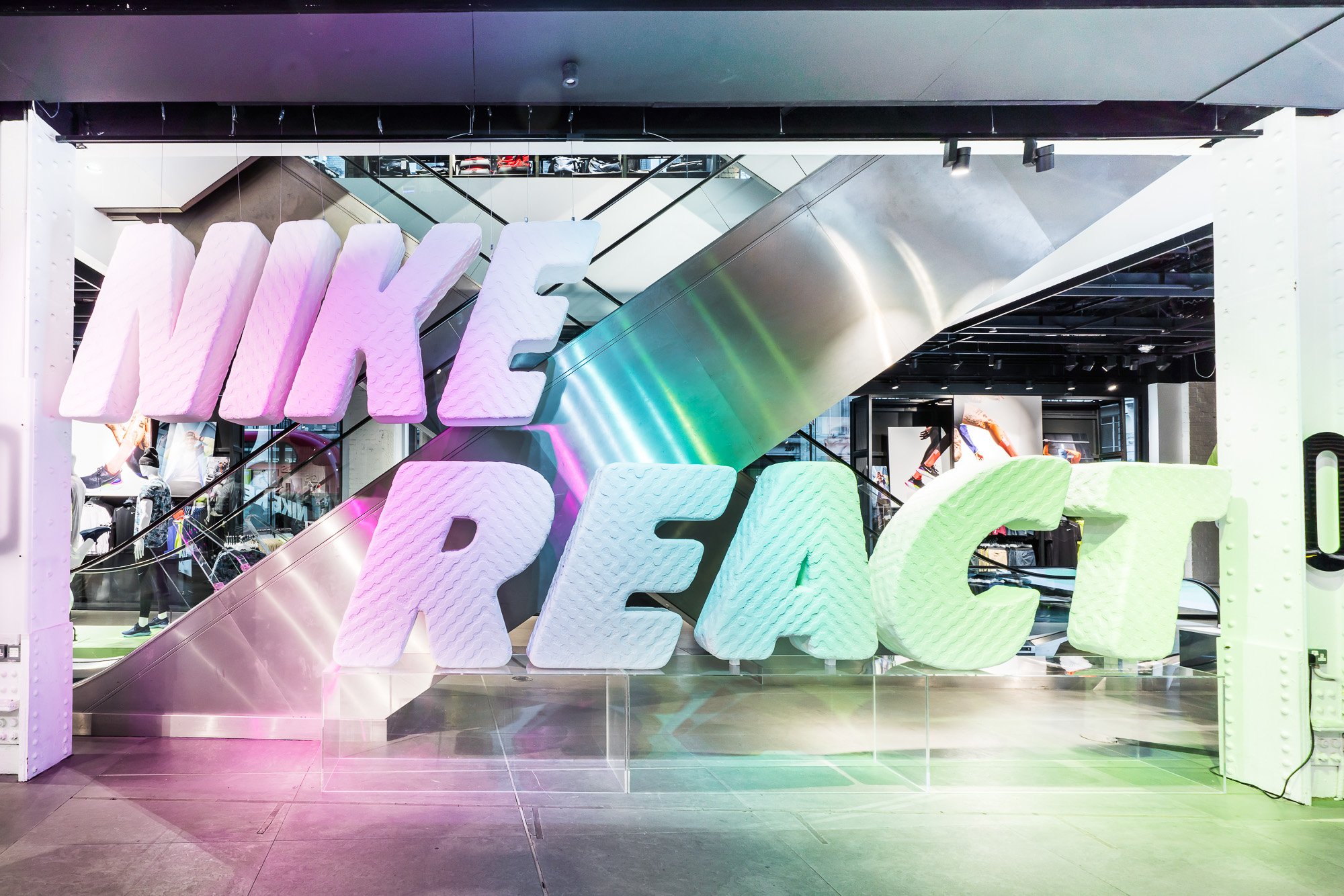 Nike React at Nike Town London – mannequins by Hans Boodt Mannequins-7