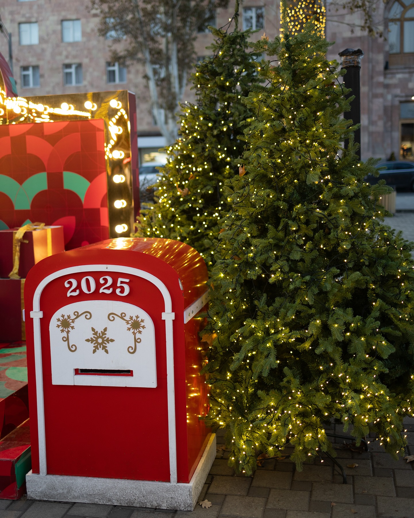 共和国广场圣诞装饰丨Stage Style-4