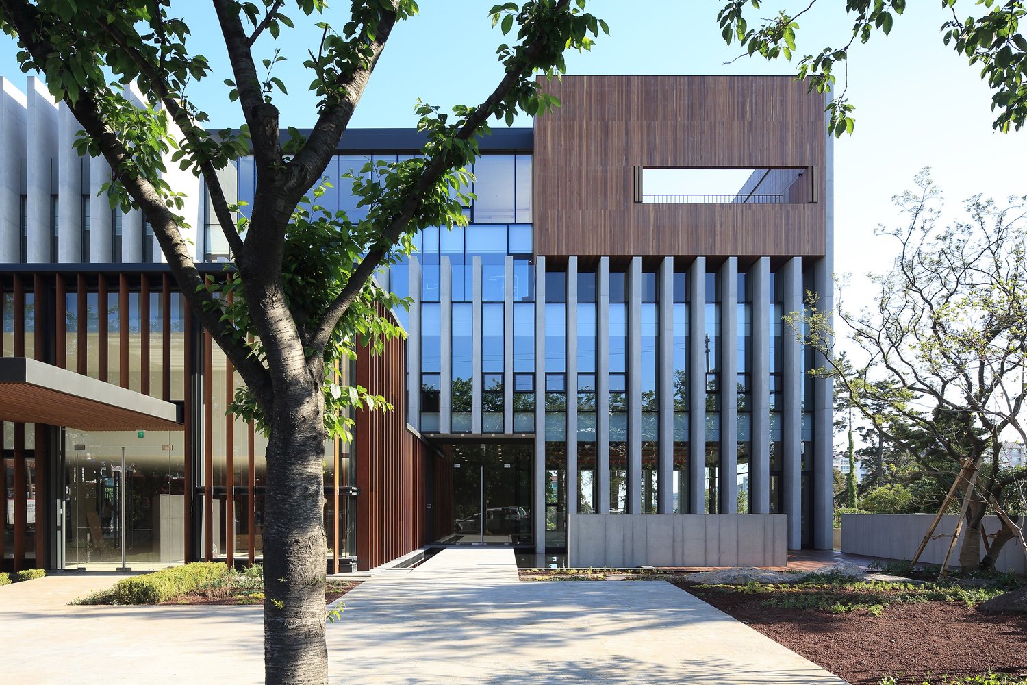 Jung Clinic Kim Seunghoy (Seoul National University) + KYWC Architects-25