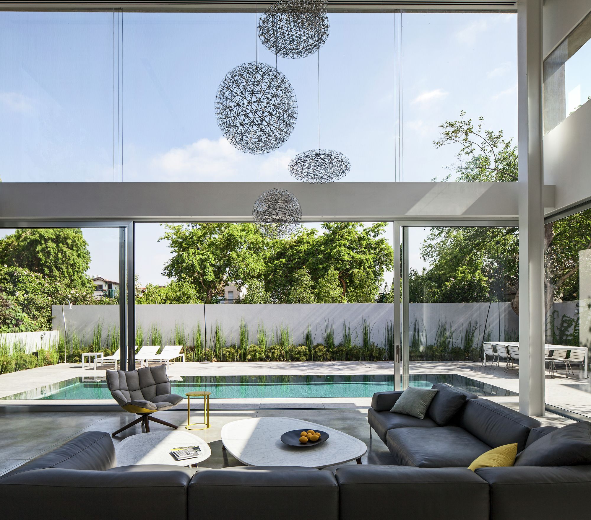 割裂与连接 | 混凝土与玻璃的共生之作-69