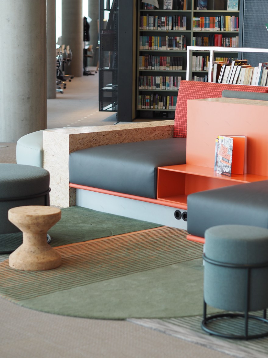 戴克曼媒体中心(注:Deichman可能是特定名称,音译为戴克曼;Mediestativet结合常见构词推测为媒体中心,但需结合具体语境,若该名称有特定固定译法,此翻译可能不准确) 丨Scenario与Bico合作-42