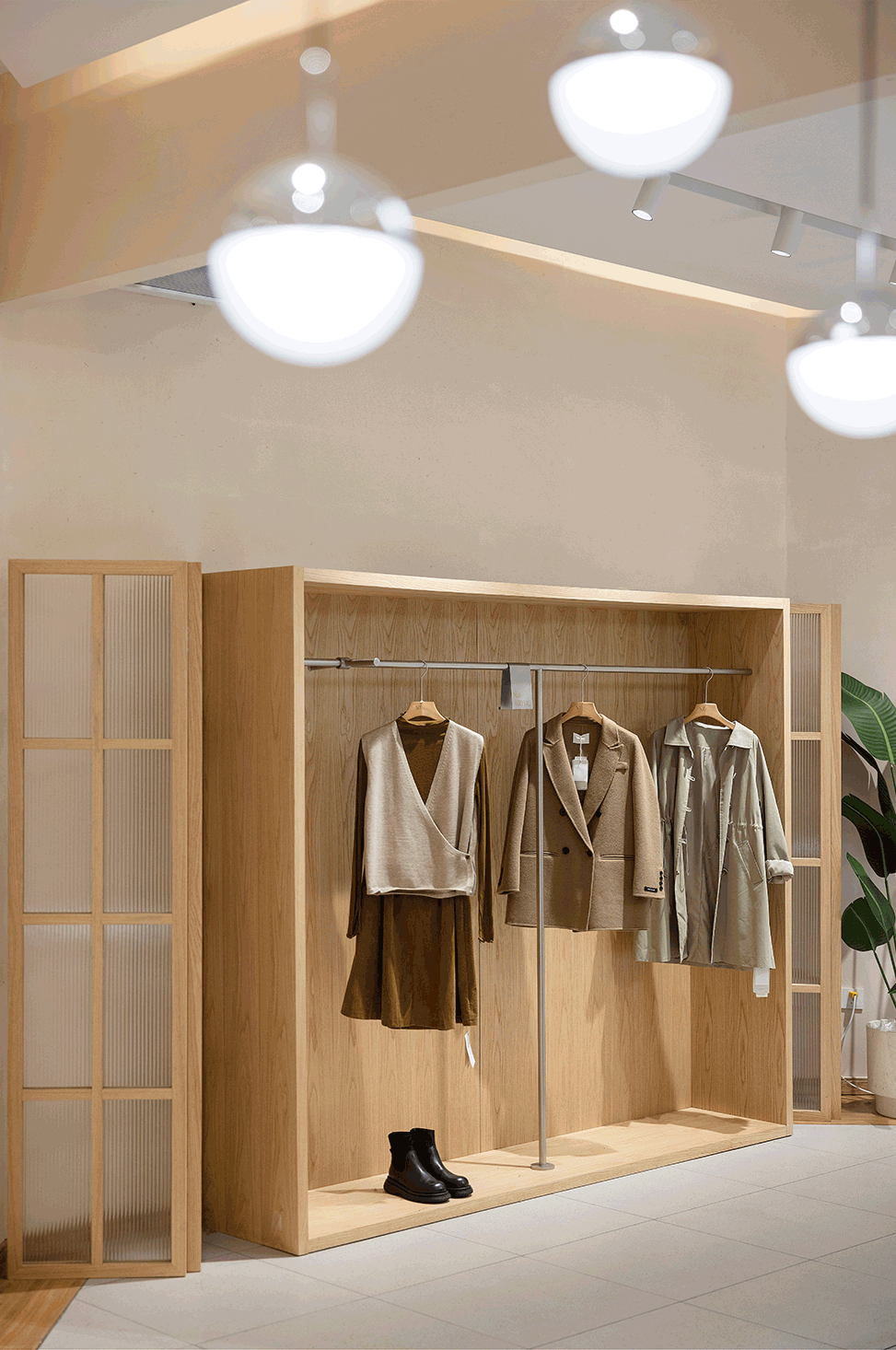 诗意空间 · ST 服装品牌空间设计-18