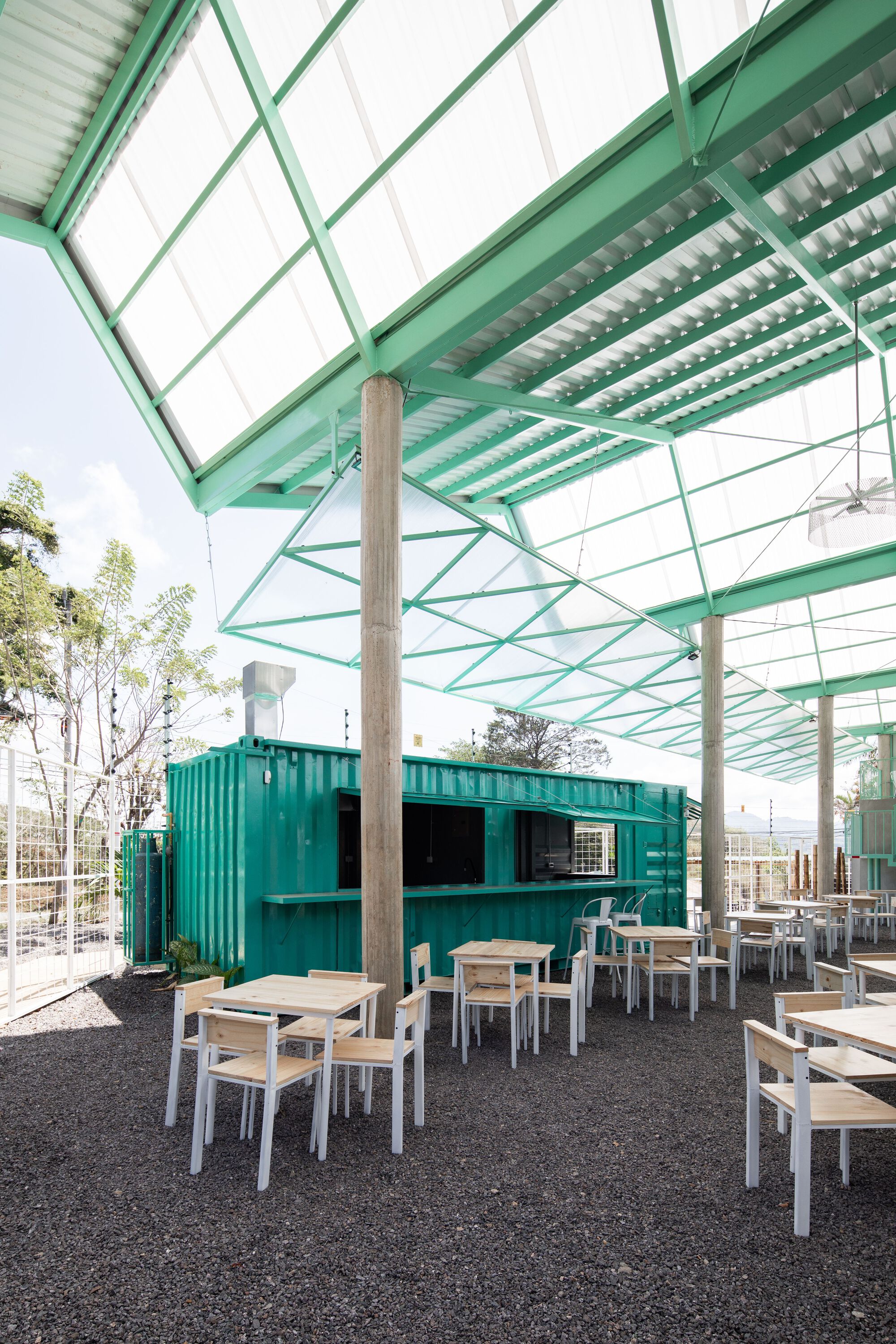 美食广场 224 号路线丨哥斯达黎加丨Quince Cero Uno Arquitectura-30