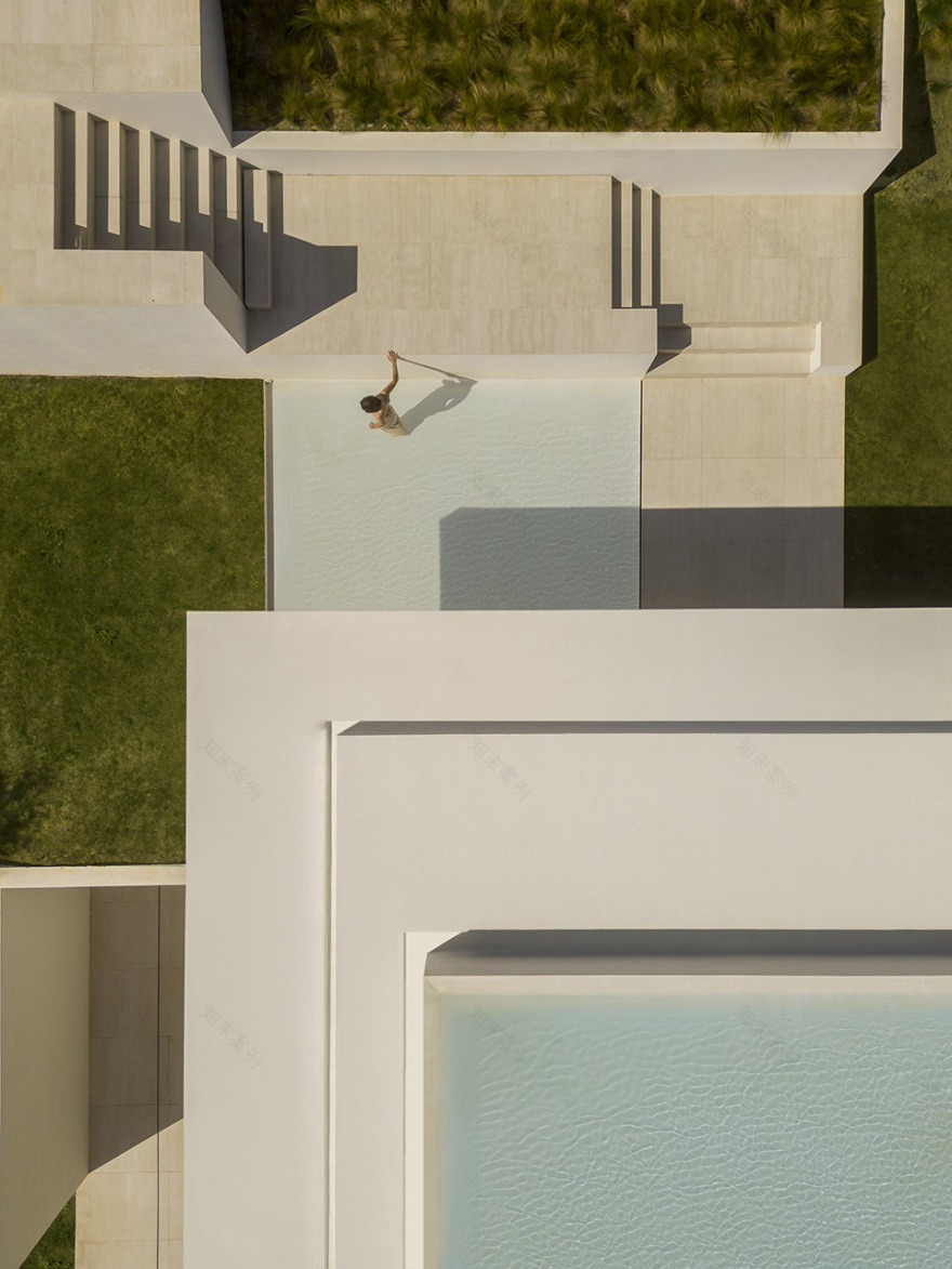 Sotogrande 住宅丨西班牙丨Fran Silvestre Arquitectos-21