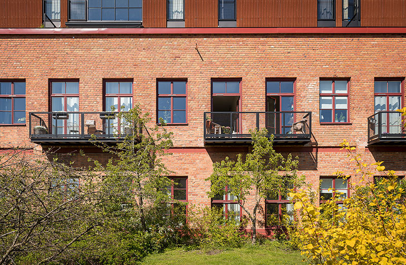 暖色调瑞典工业风公寓,自然光打造温馨家居-26