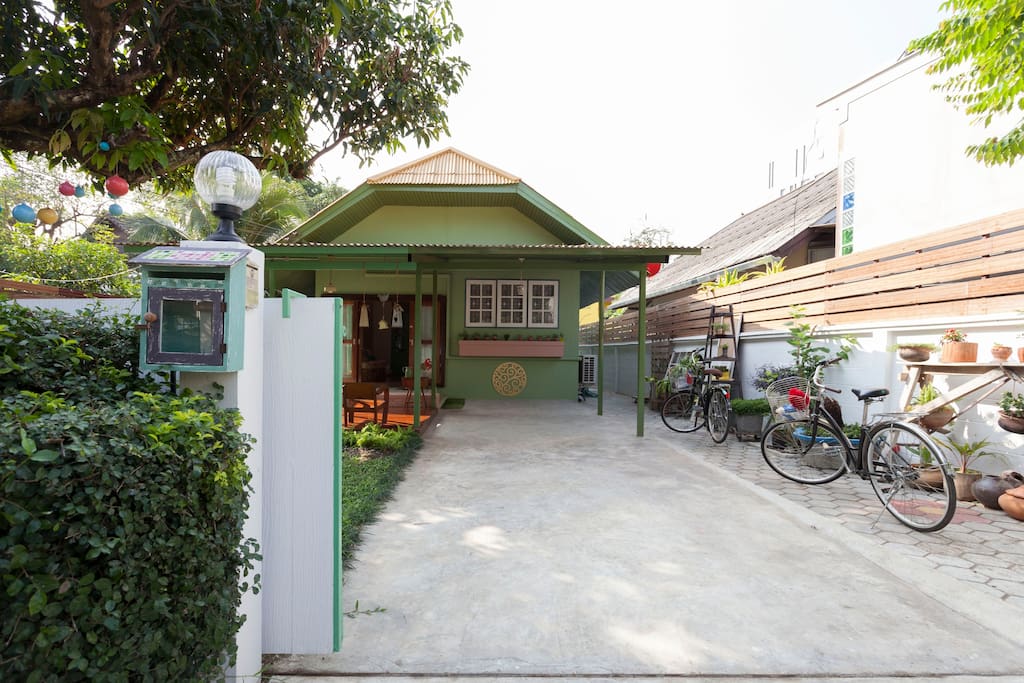 窄长地块带前廊舒适住宅设计-36