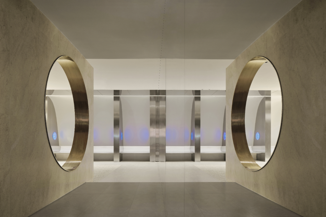 镜面延伸视觉的室内外结合展厅设计丨中国临沂丨尔我空间设计研究室-13