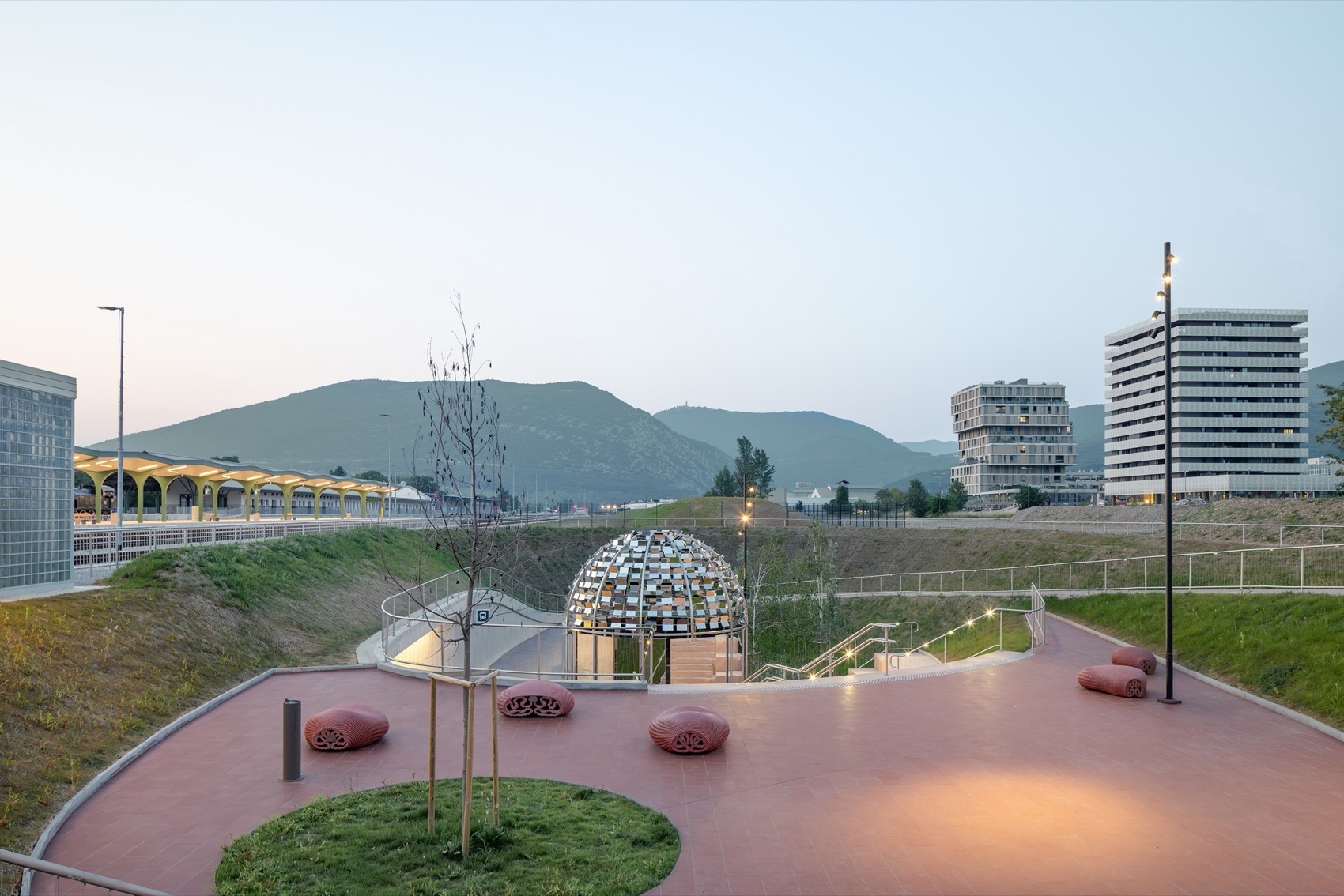 诺瓦戈里察火车站与Vrtača地下通道丨斯洛文尼亚戈里丨Sadar+Vuga d.o.o.等多个团队-17