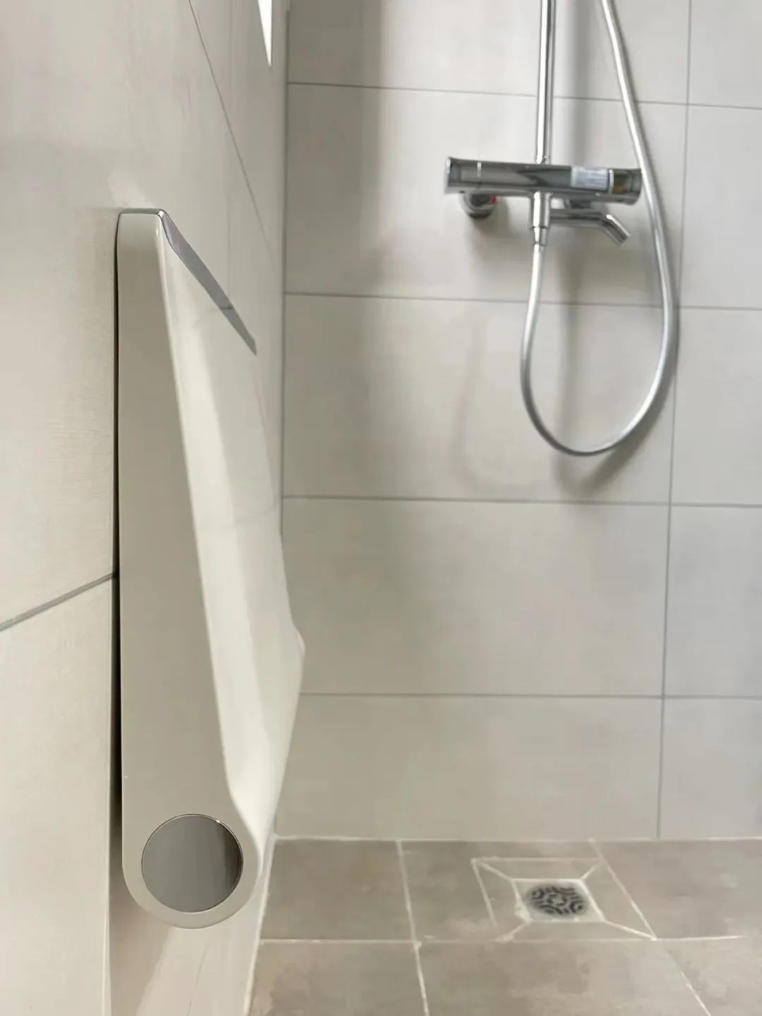 老年卫浴空间适老化设计-31