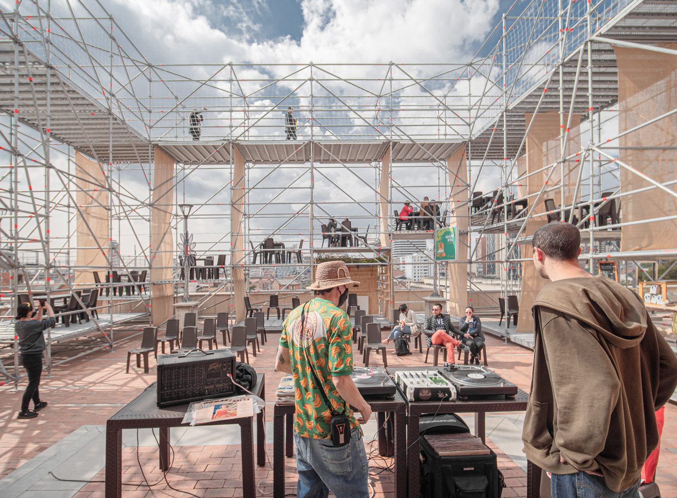 Bogotá 市 La Concordia 广场多功能户外剧场设计丨Colab19,SCA,Taller Architects-14