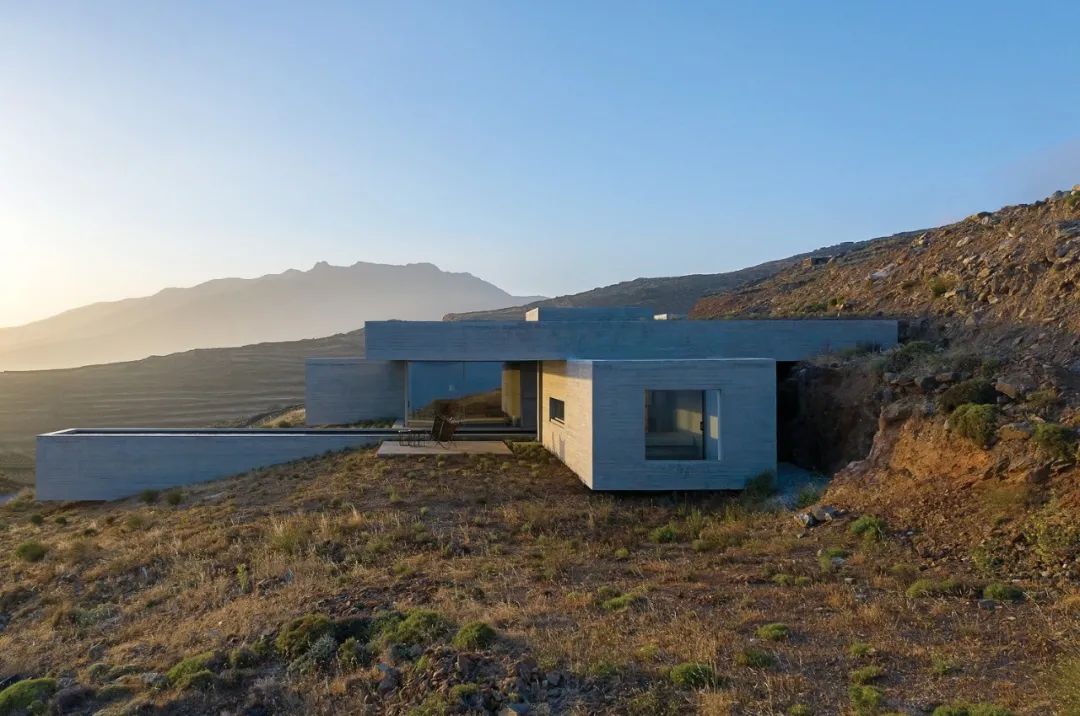 希腊地景中的私人住宅加游泳池丨Aristides Dallas Architects-8