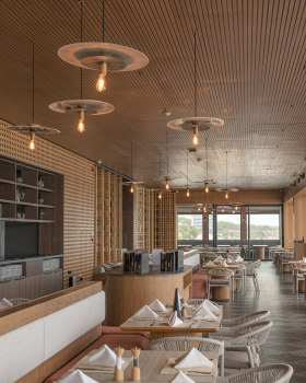 Manta Host - Arq. Tito Cedeño