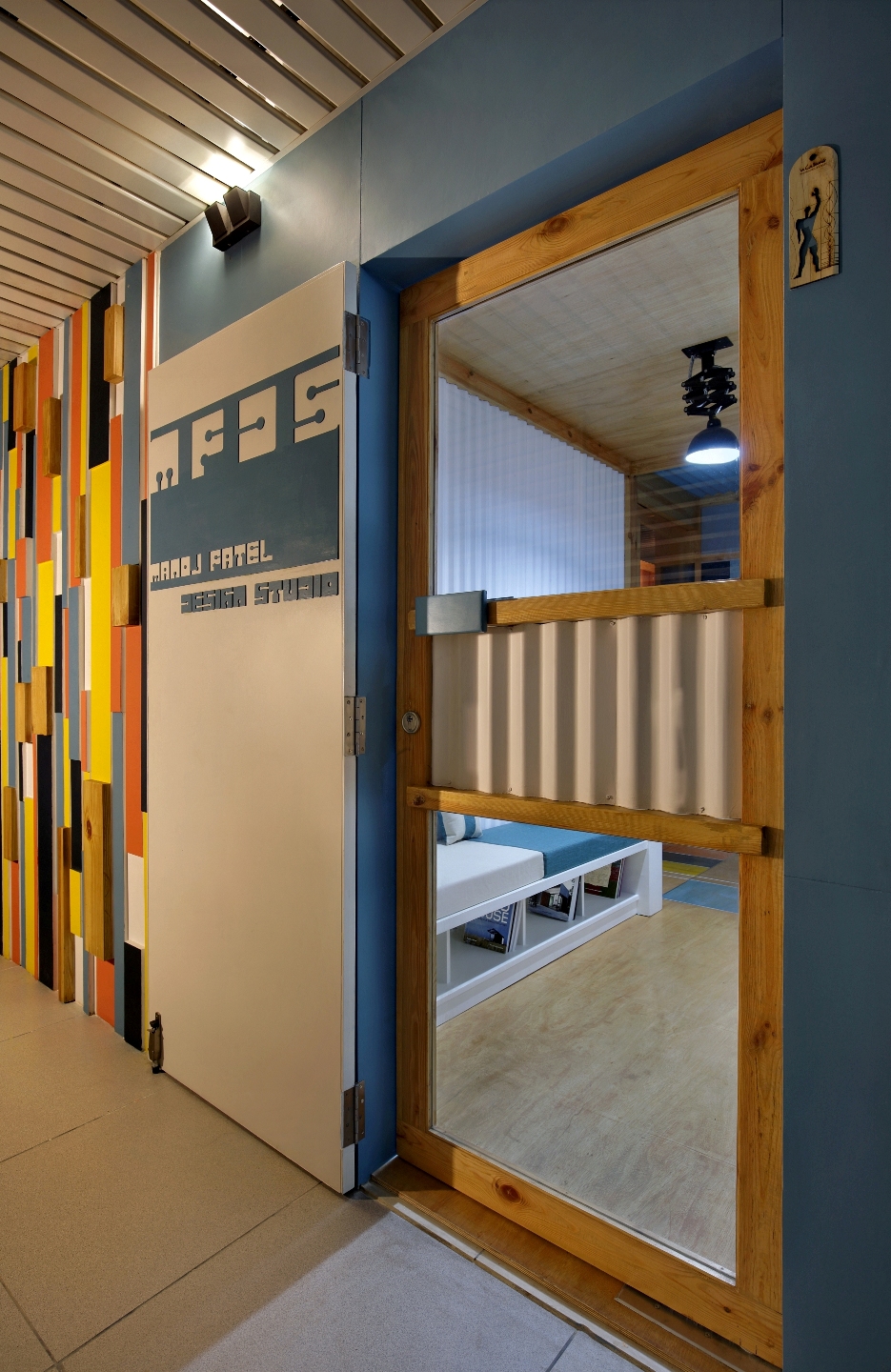 曼诺·帕特尔设计室的绿色可持续办公空间-12